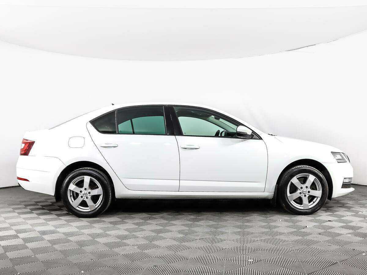 Skoda Octavia с пробегом — 2018 год. Фото: #3