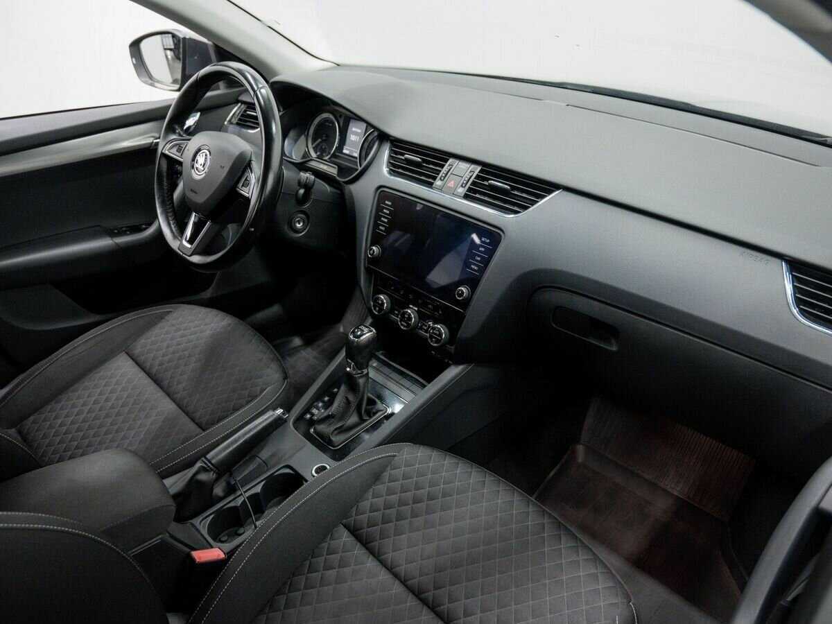 Skoda Octavia с пробегом — 2017 год. Фото: #6