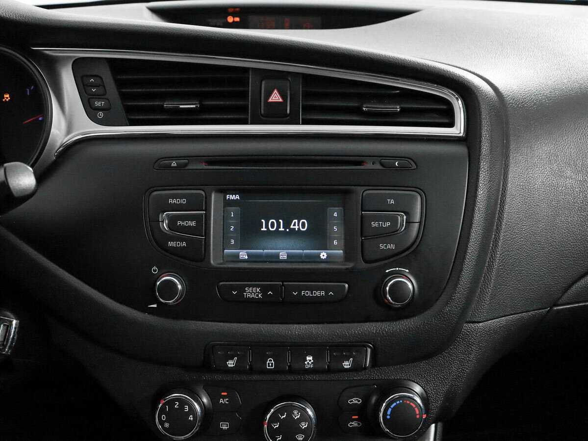 Kia Ceed с пробегом — 2016 год. Фото: #12