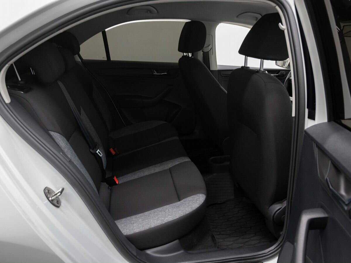 Skoda Rapid с пробегом — 2020 год. Фото: #9