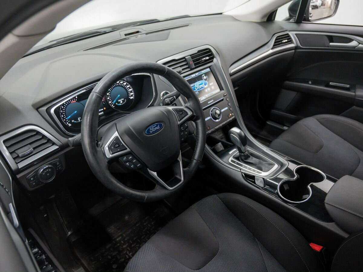 Ford Mondeo с пробегом — 2015 год. Фото: #16