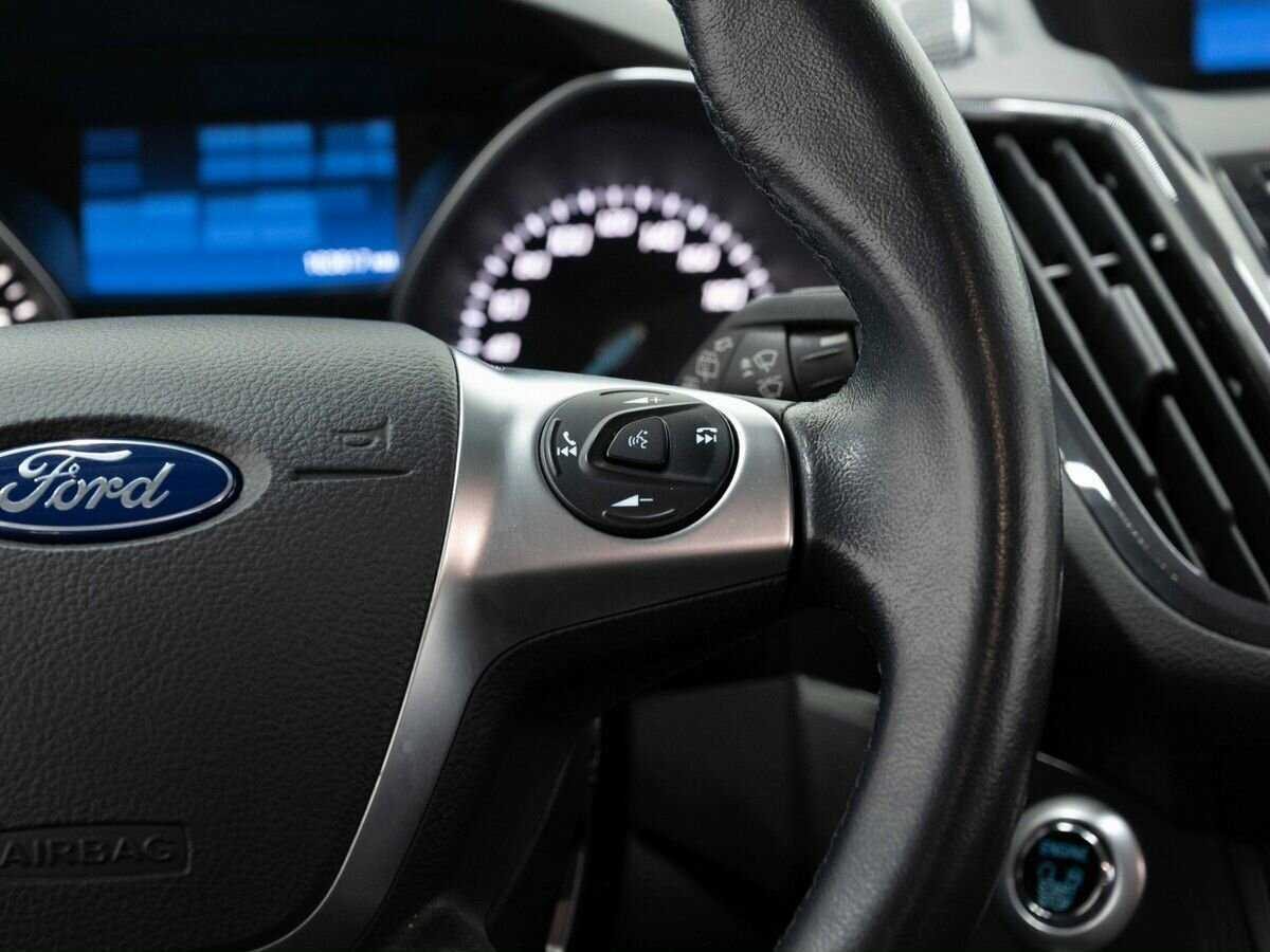 Ford Kuga с пробегом — 2016 год. Фото: #16