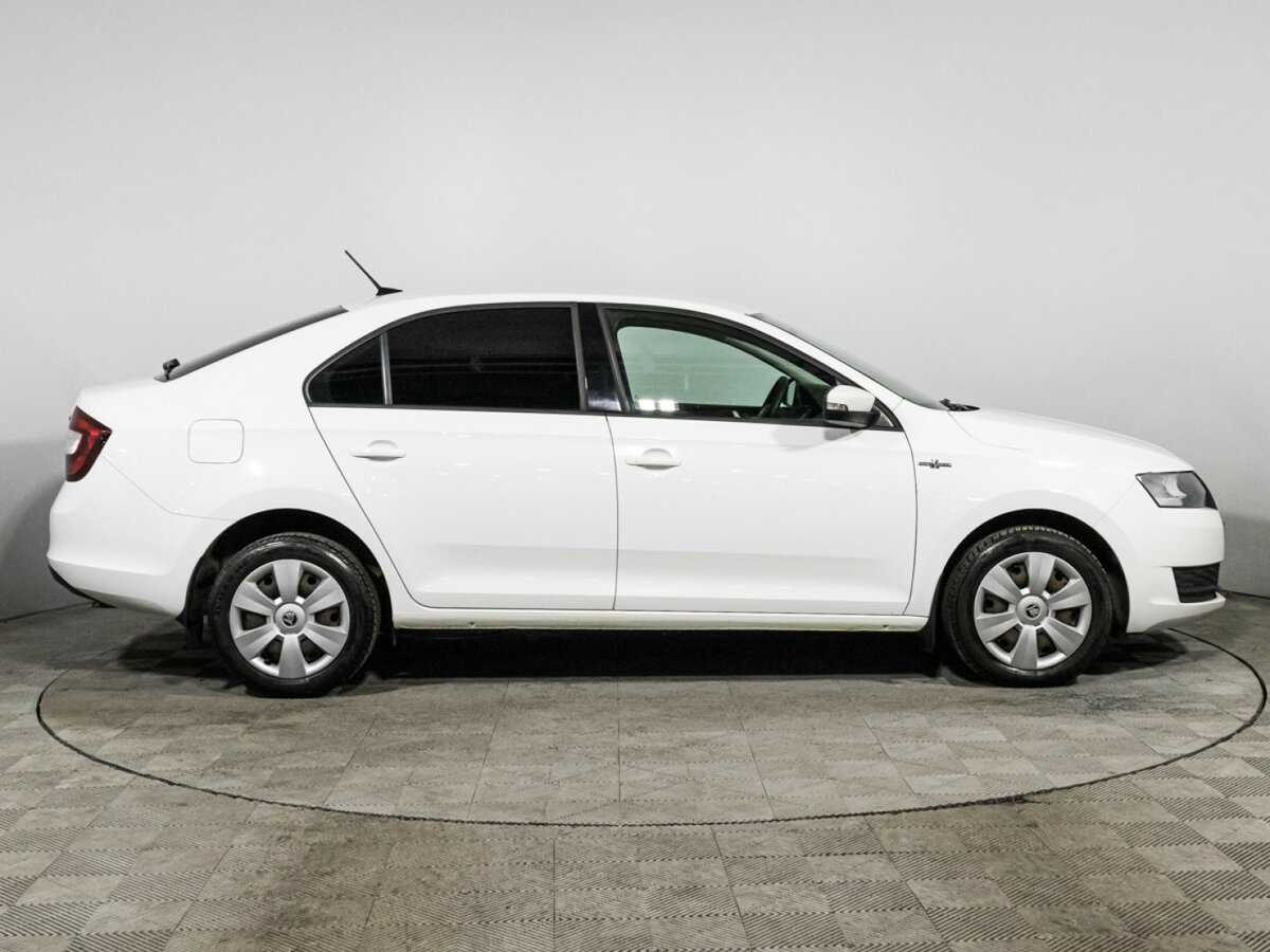 Skoda Rapid с пробегом — 2019 год. Фото: #3