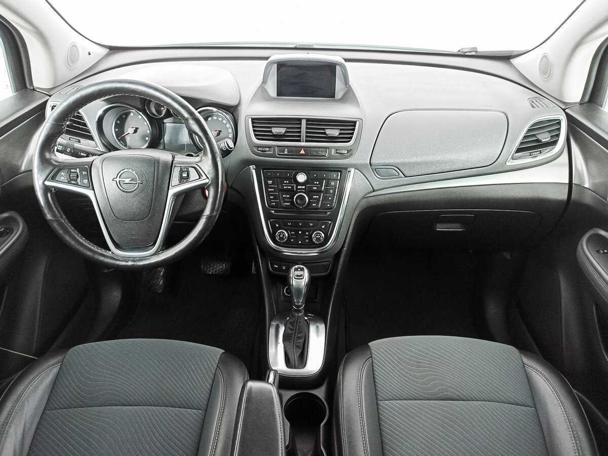 Opel Mokka с пробегом — 2012 год. Фото: #12