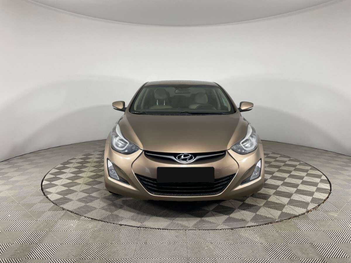 Hyundai Elantra с пробегом — 2014 год. Фото: #1