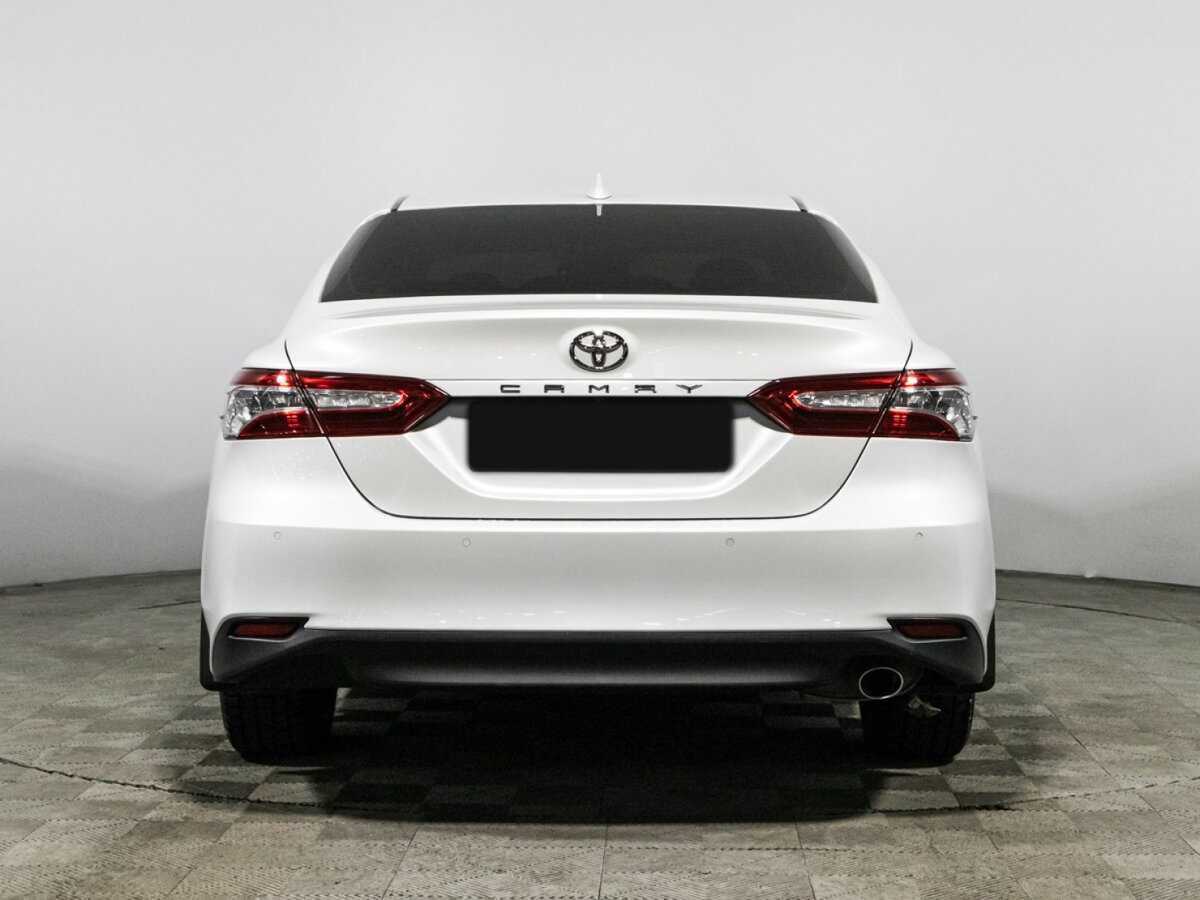 Toyota Camry с пробегом — 2021 год. Фото: #4