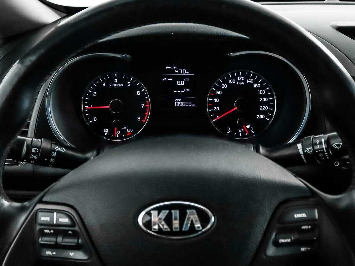 Kia Cerato с пробегом — 2016 год. Фото: #15