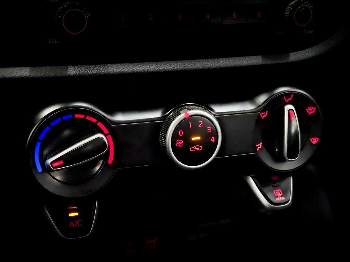 Kia Rio с пробегом — 2020 год. Фото: #22