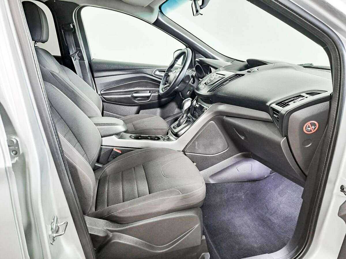 Ford Kuga с пробегом — 2014 год. Фото: #6