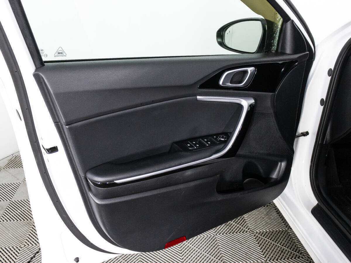 Kia Ceed с пробегом — 2020 год. Фото: #24