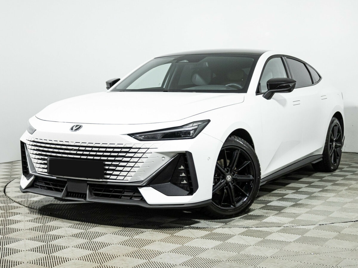 Changan UNI-V с пробегом — 2023 год. Посмотреть фото