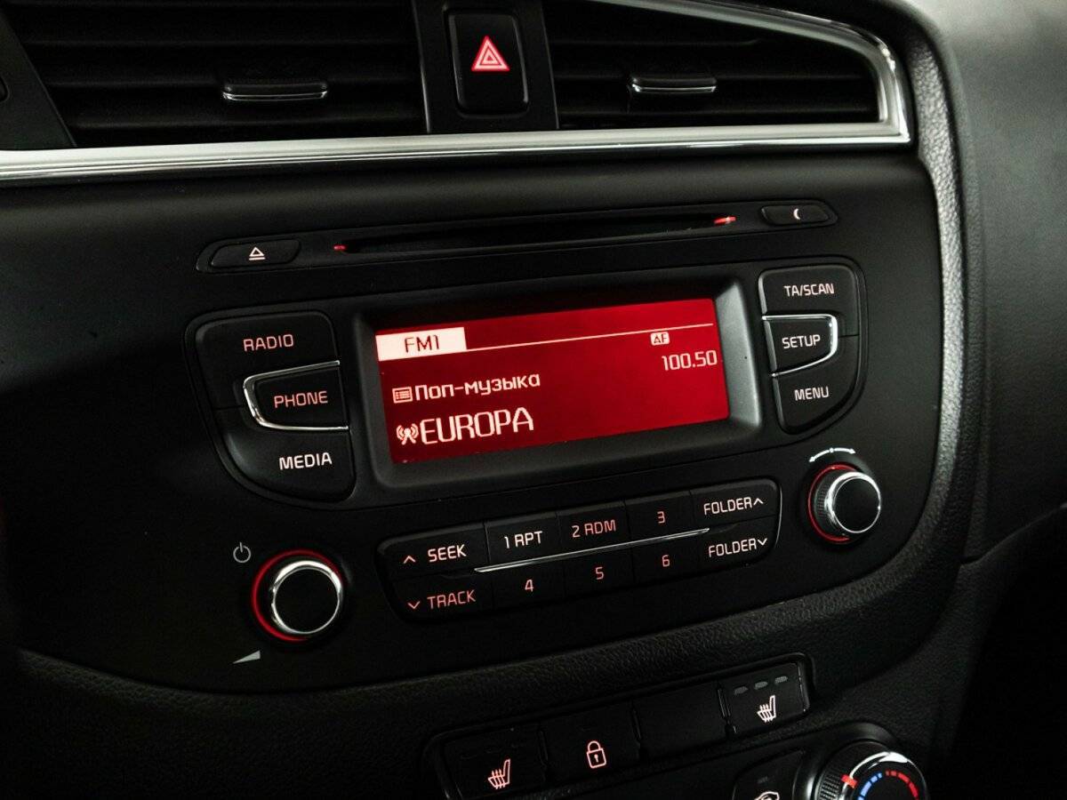 Kia Ceed с пробегом — 2016 год. Фото: #16