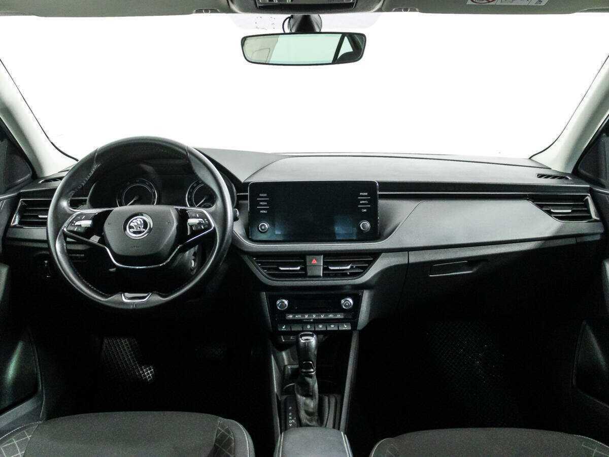 Skoda Rapid с пробегом — 2021 год. Фото: #12