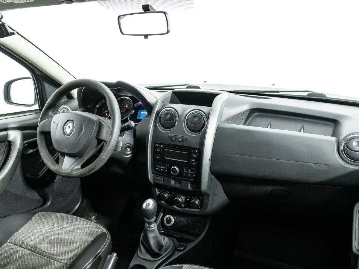 Renault Duster с пробегом — 2016 год. Фото: #8
