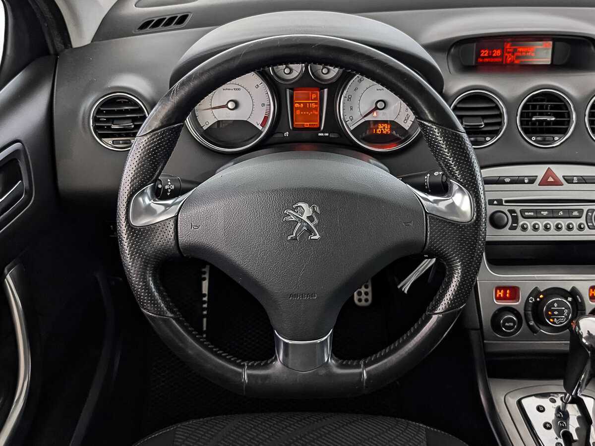 Peugeot 408 с пробегом — 2016 год. Фото: #19