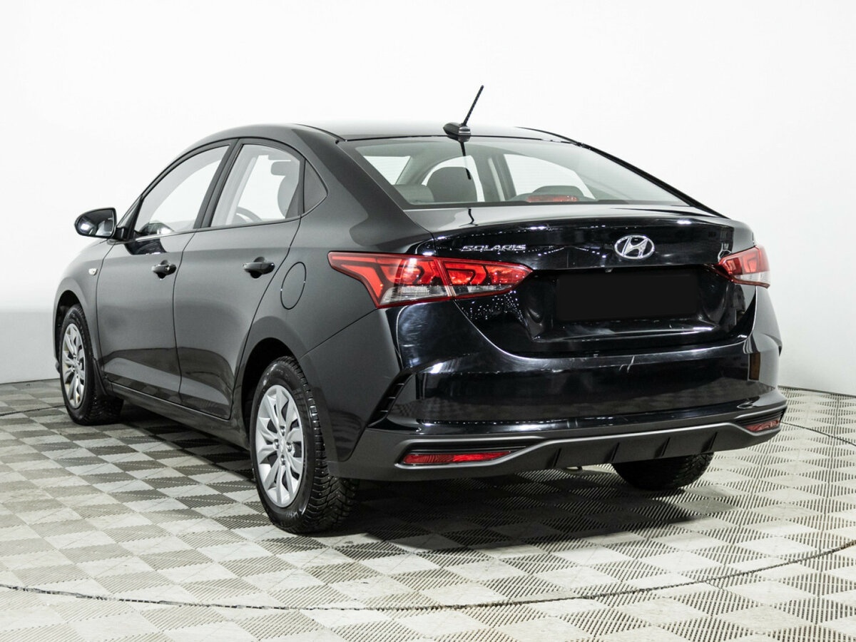 Hyundai Solaris с пробегом — 2022 год. Фото: #6
