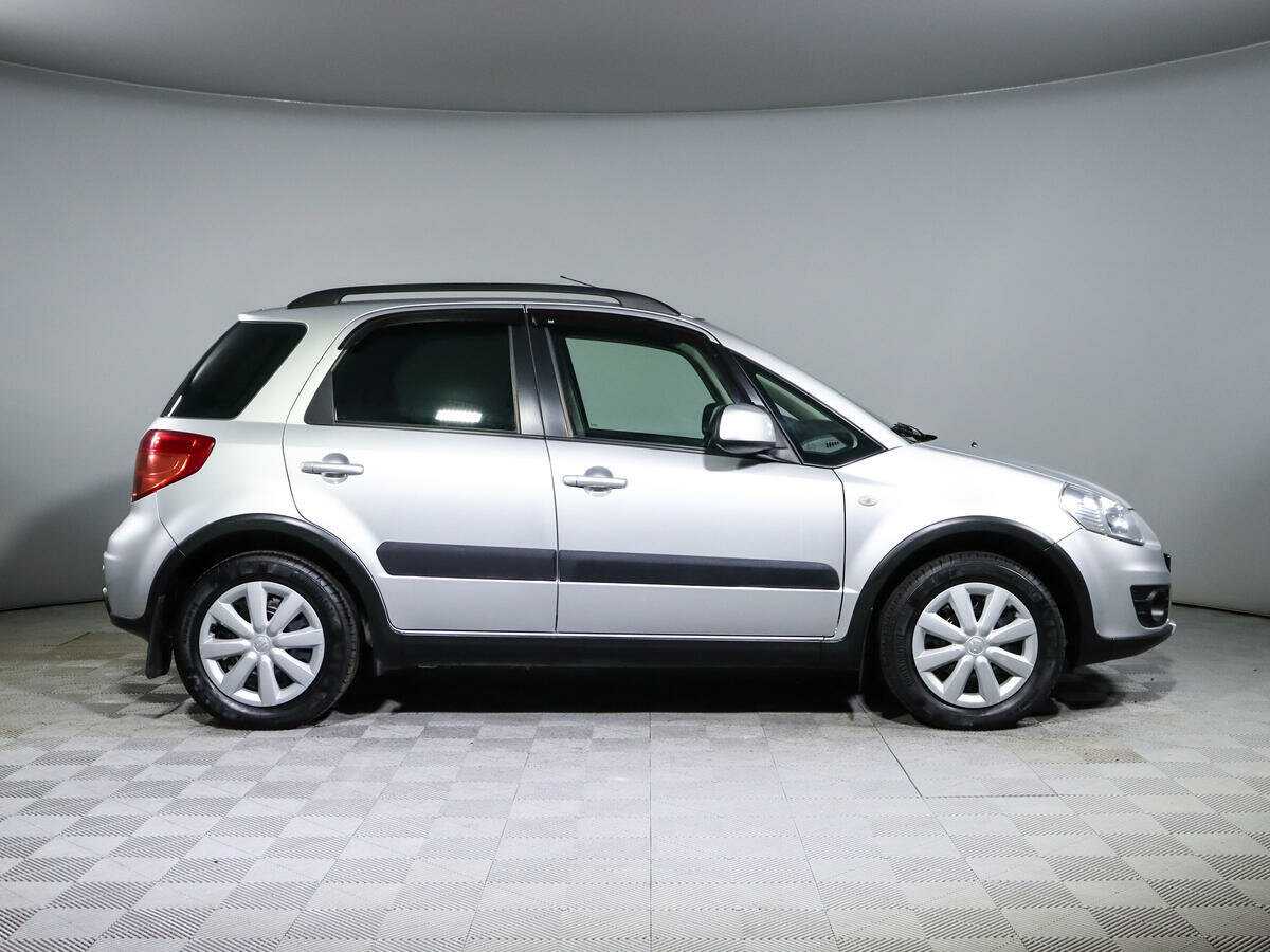 Suzuki SX4 с пробегом — 2014 год. Фото: #3
