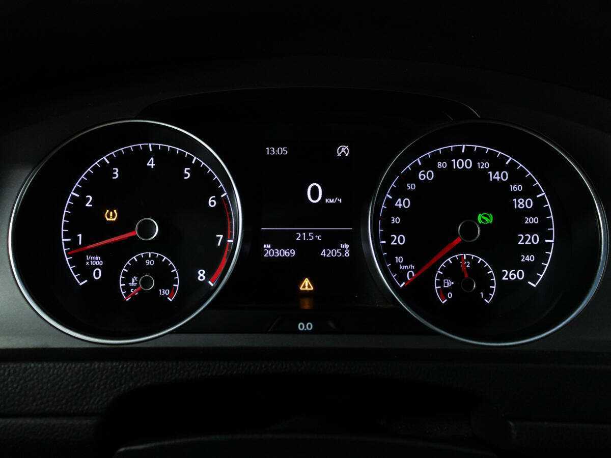 Volkswagen Golf с пробегом — 2013 год. Фото: #7