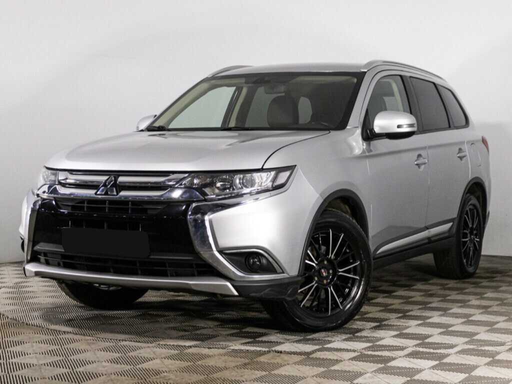 Mitsubishi Outlander с пробегом — 2016 год. Посмотреть фото