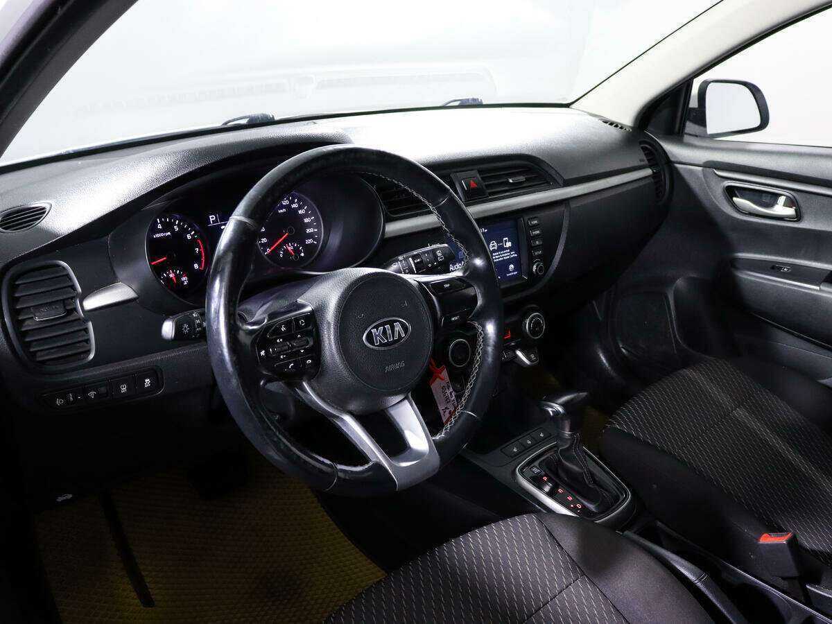 Kia Rio с пробегом — 2018 год. Фото: #11