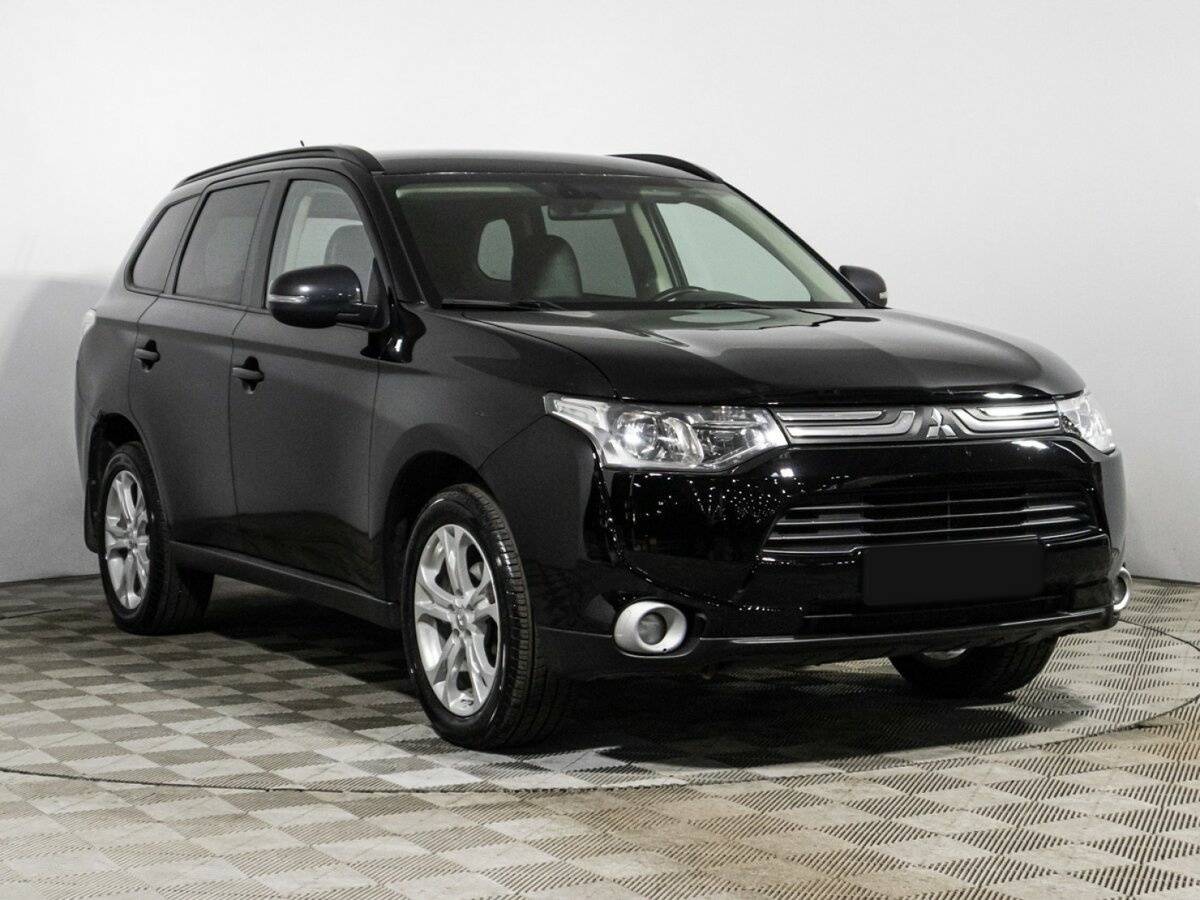 Mitsubishi Outlander с пробегом — 2013 год. Фото: #2