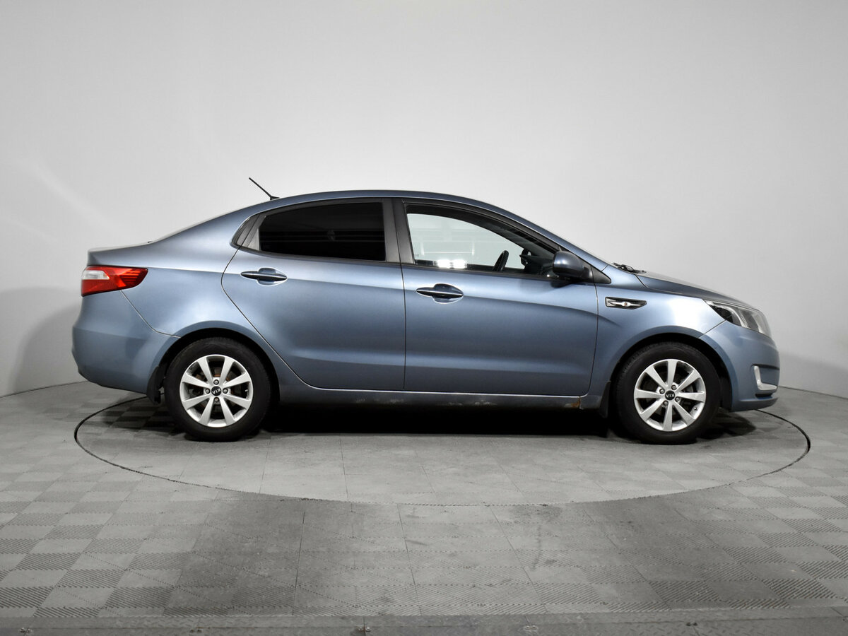 Kia Rio с пробегом — 2012 год. Фото: #3