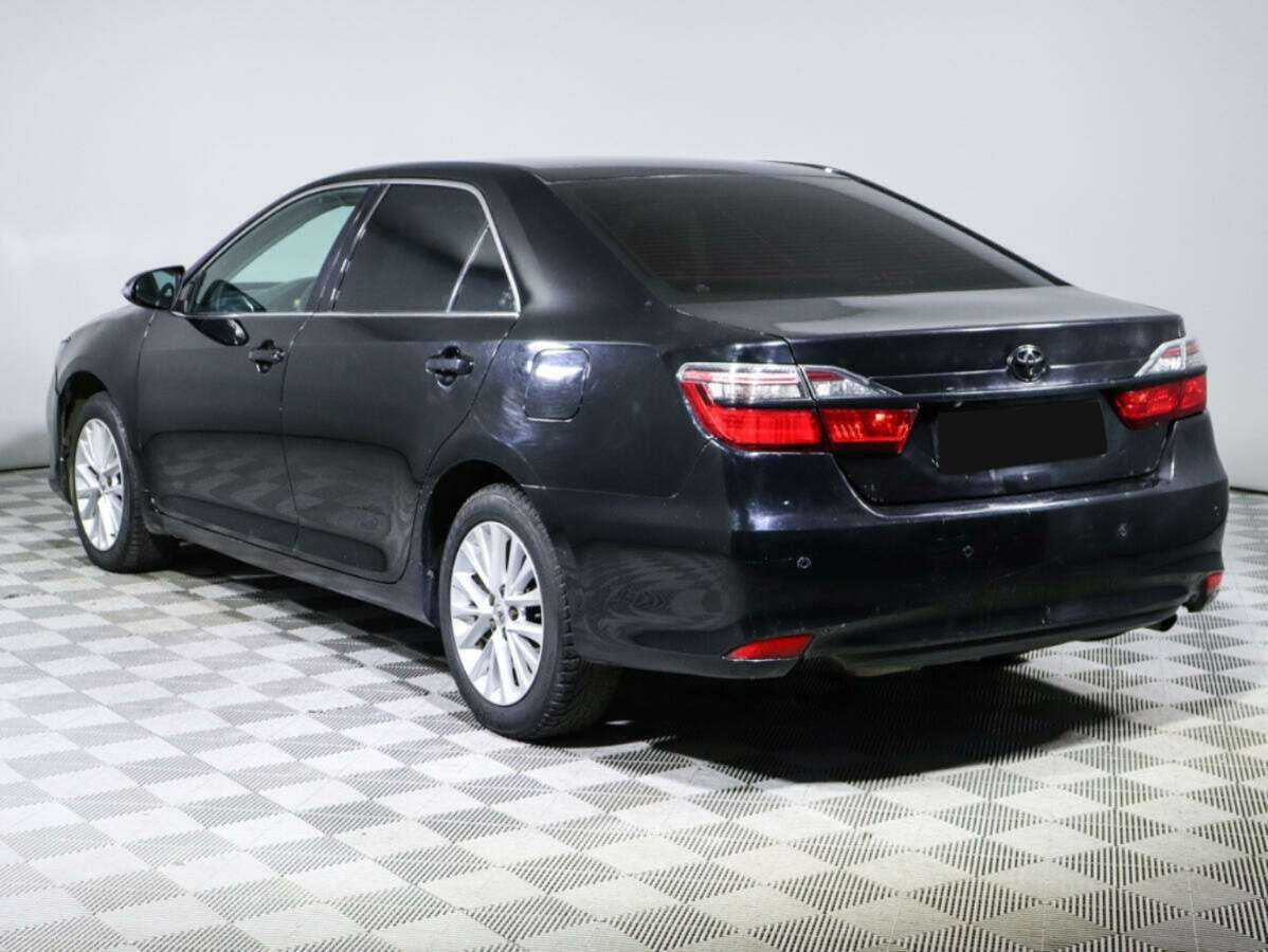 Toyota Camry с пробегом — 2016 год. Фото: #4