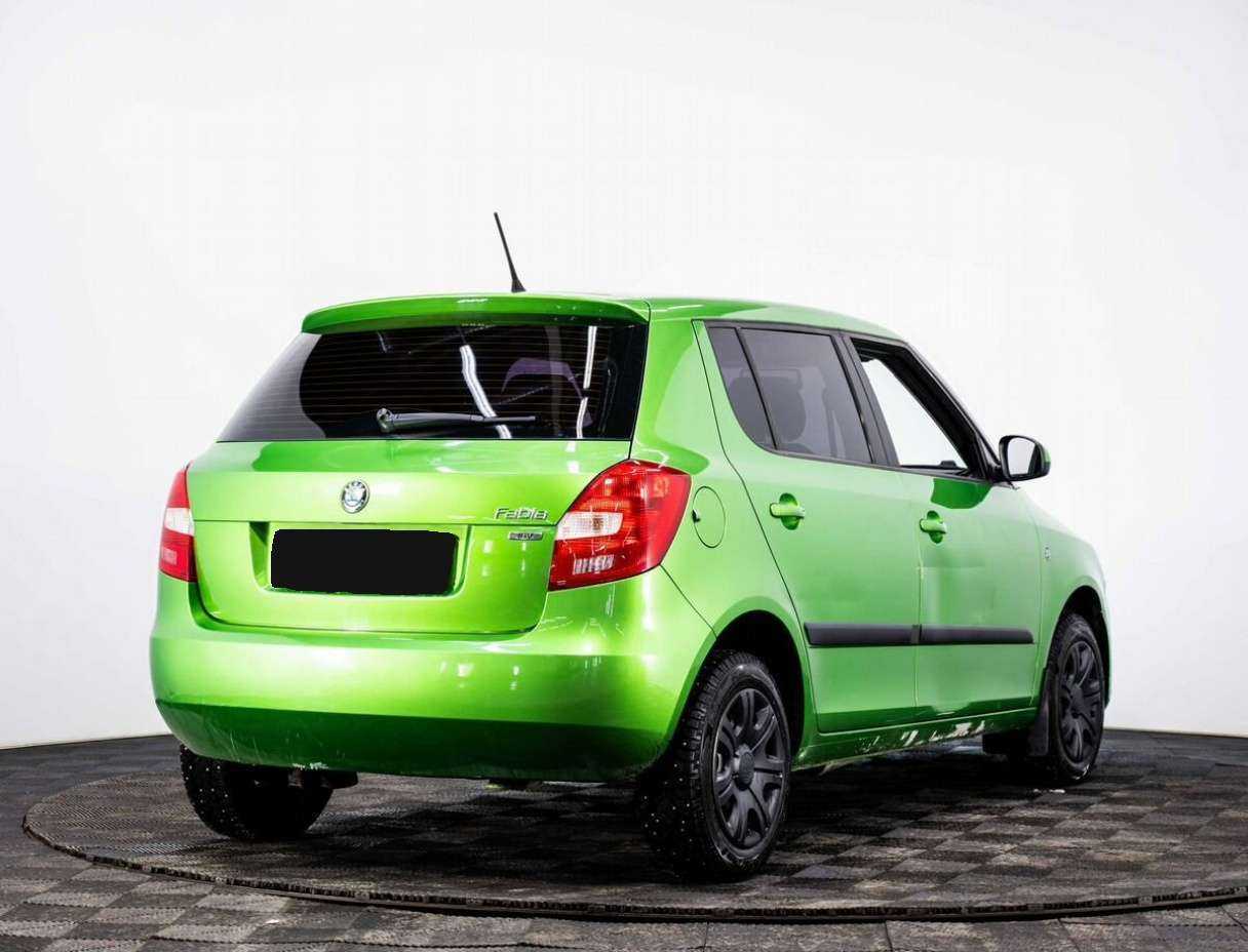 Skoda Fabia с пробегом — 2012 год. Фото: #5