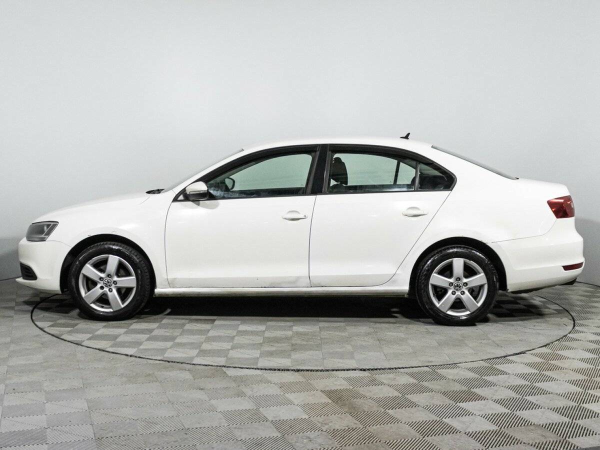 Volkswagen Jetta с пробегом — 2014 год. Фото: #7