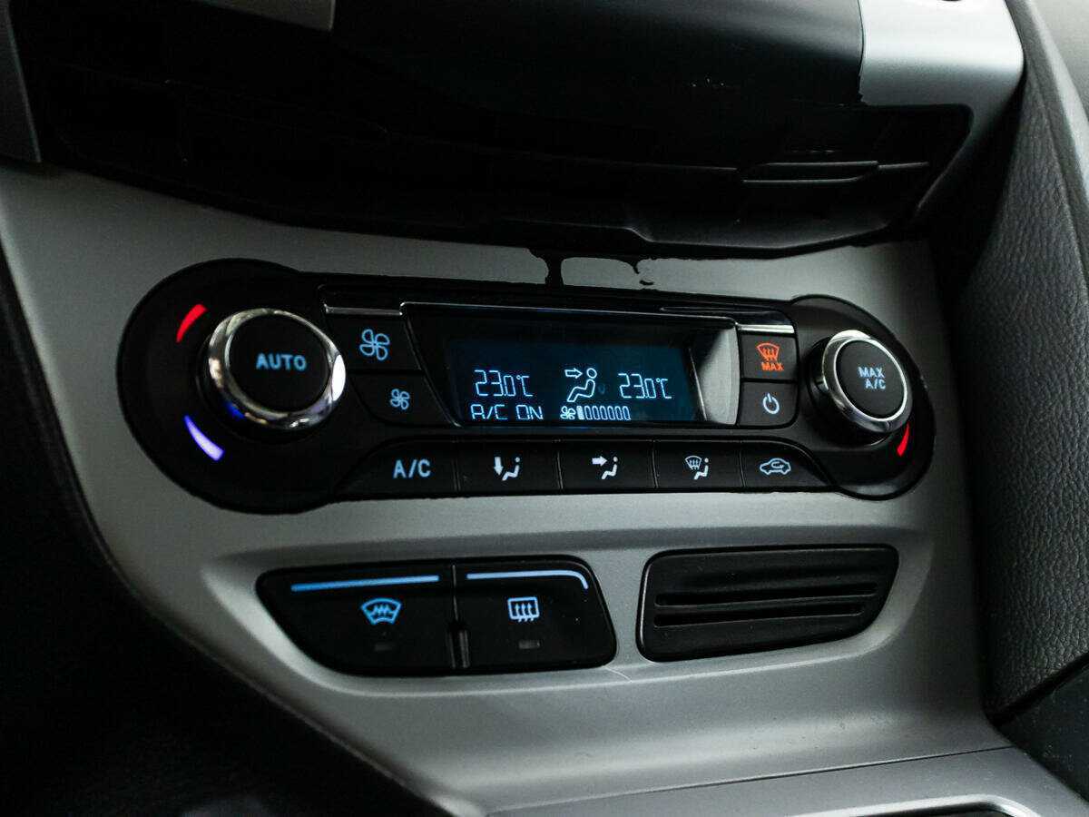 Ford Focus с пробегом — 2012 год. Фото: #15