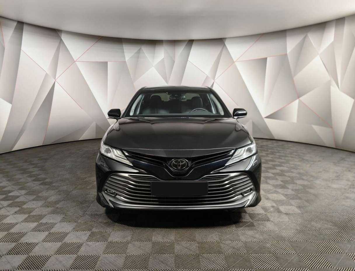 Toyota Camry с пробегом — 2020 год. Фото: #5