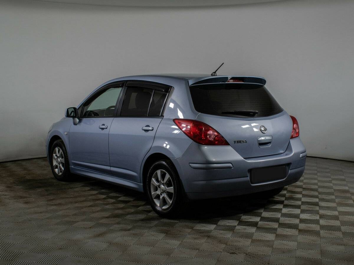 Nissan Tiida с пробегом — 2013 год. Фото: #6