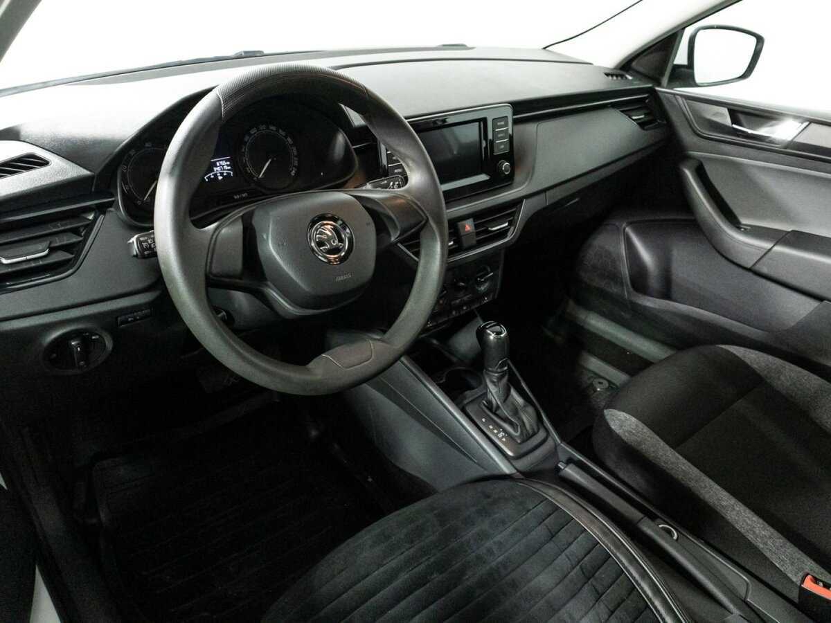 Skoda Rapid с пробегом — 2021 год. Фото: #10