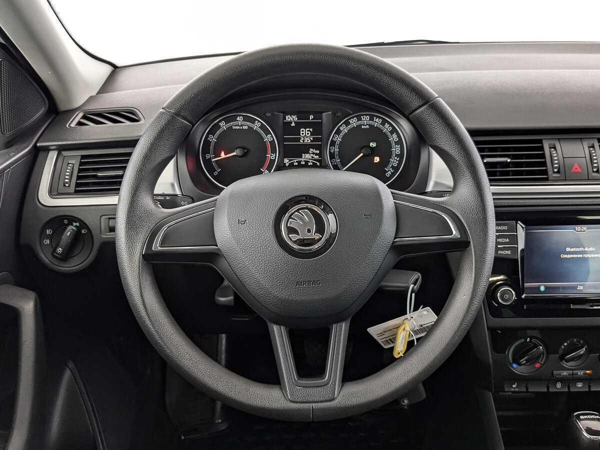 Skoda Rapid с пробегом — 2019 год. Фото: #17