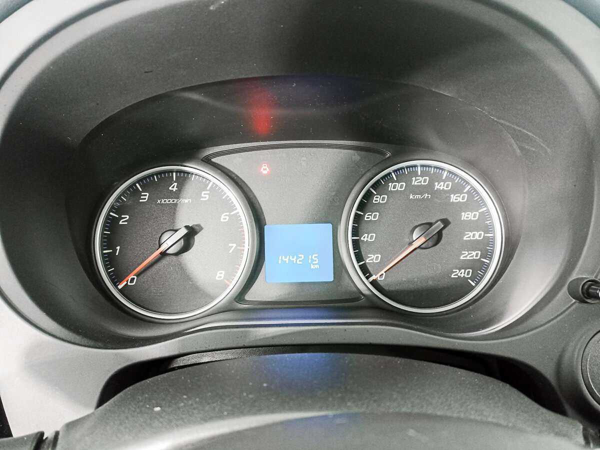 Mitsubishi Outlander с пробегом — 2014 год. Фото: #12