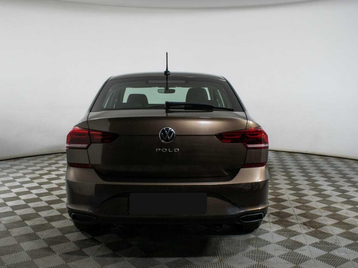 Volkswagen Polo с пробегом — 2022 год. Фото: #5