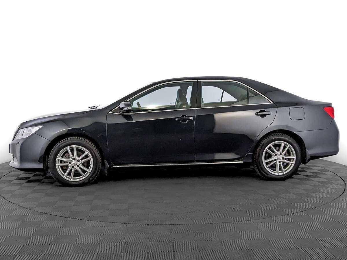 Toyota Camry с пробегом — 2013 год. Фото: #7