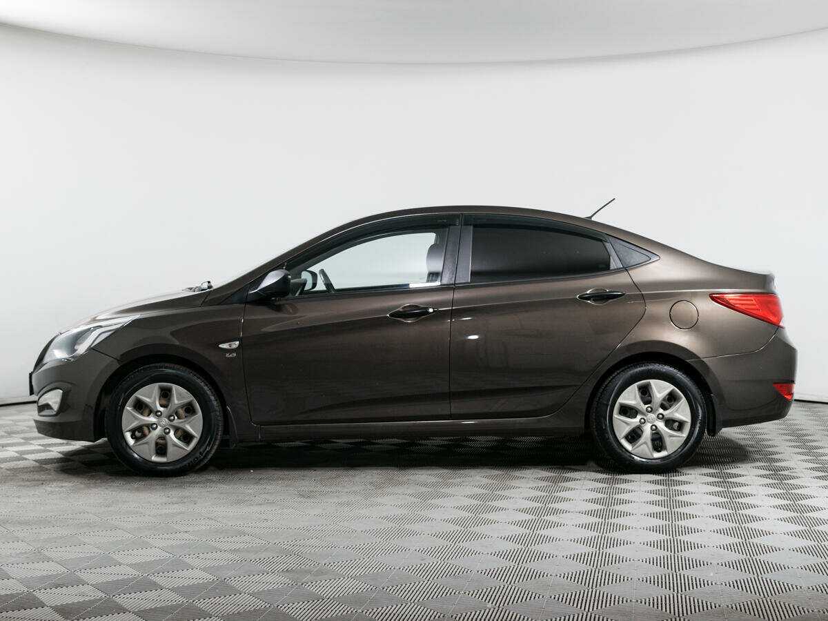 Hyundai Solaris с пробегом — 2014 год. Фото: #7