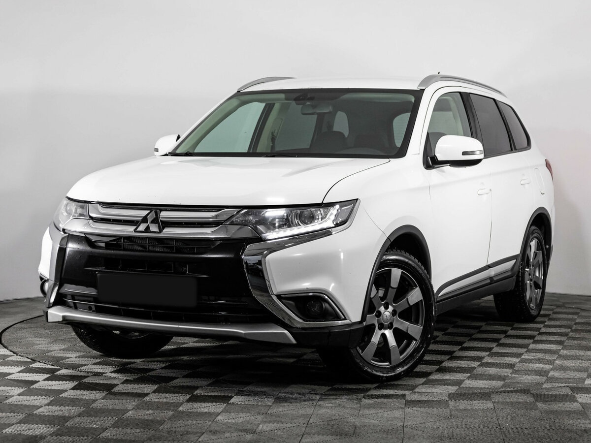 Mitsubishi Outlander с пробегом — 2016 год. Фото: #0