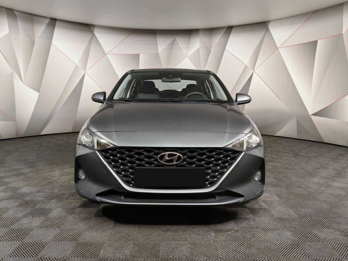 Hyundai Solaris с пробегом — 2022 год. Фото: #6