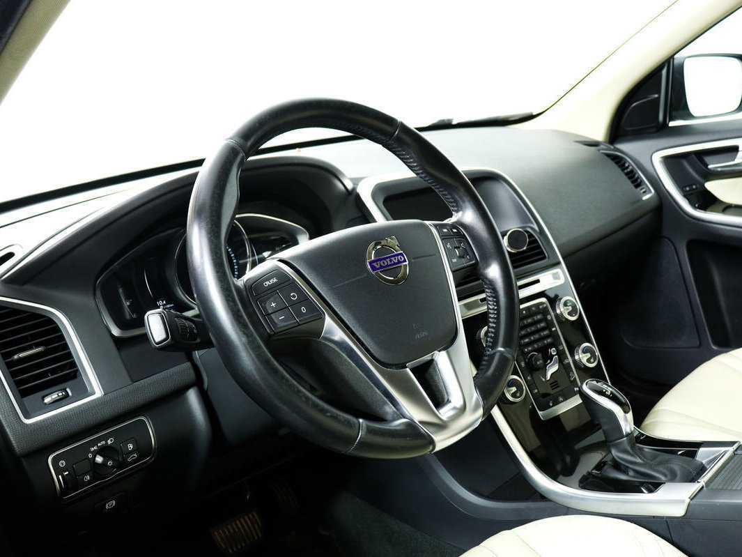 Volvo XC60 с пробегом — 2017 год. Фото: #12