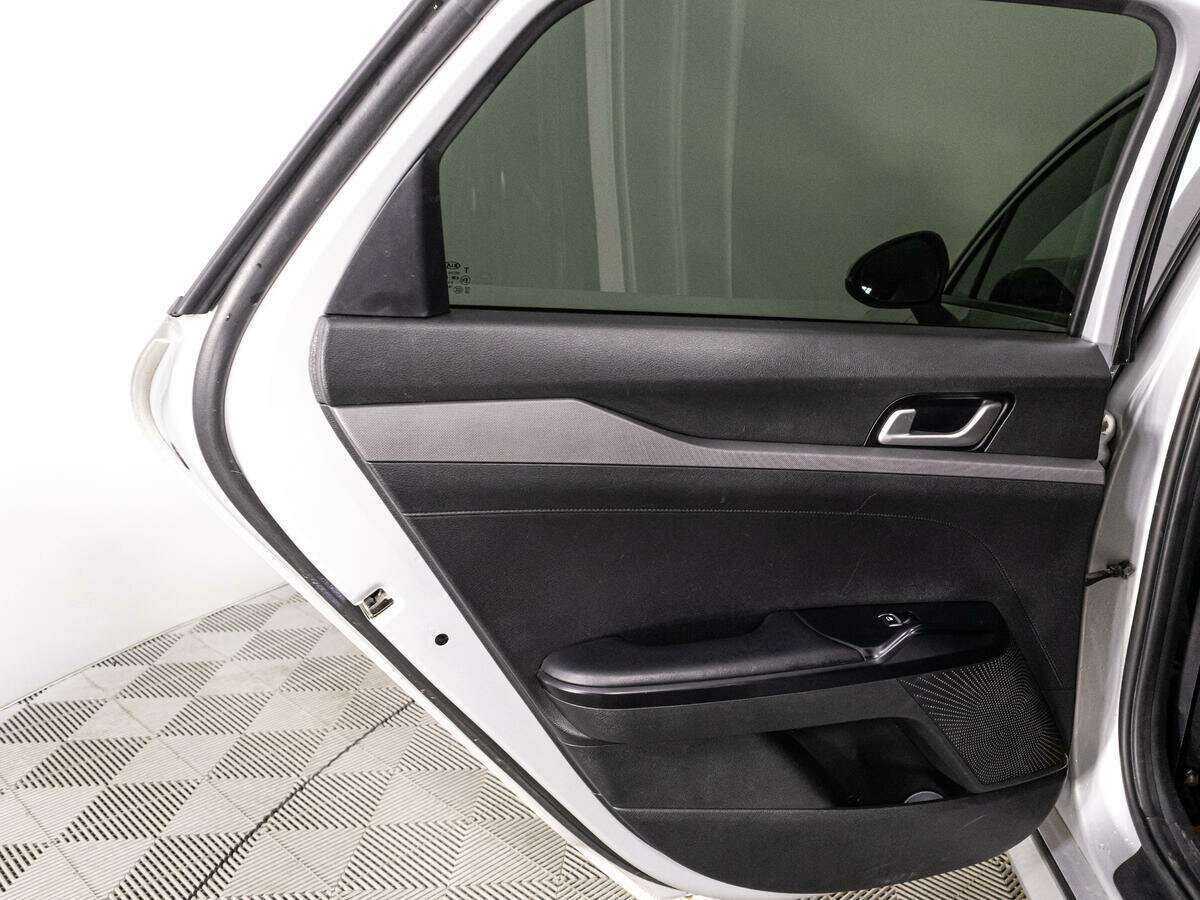 Kia K5 с пробегом — 2020 год. Фото: #23