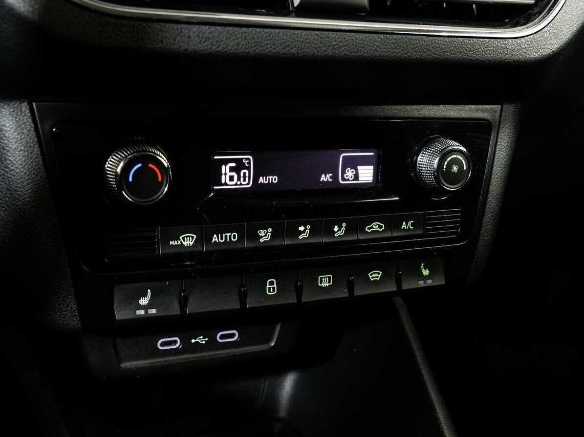 Skoda Rapid с пробегом — 2021 год. Фото: #10