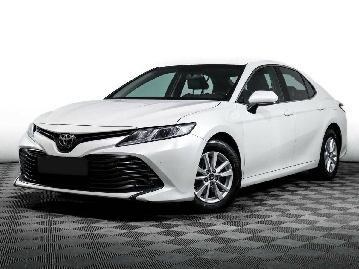 Toyota Camry с пробегом — 2020 год. Посмотреть фото