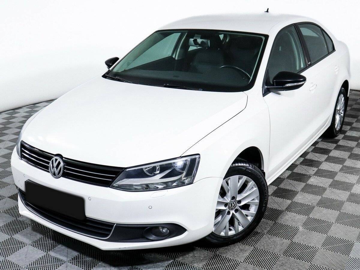 Volkswagen Jetta с пробегом — 2014 год. Фото: #13