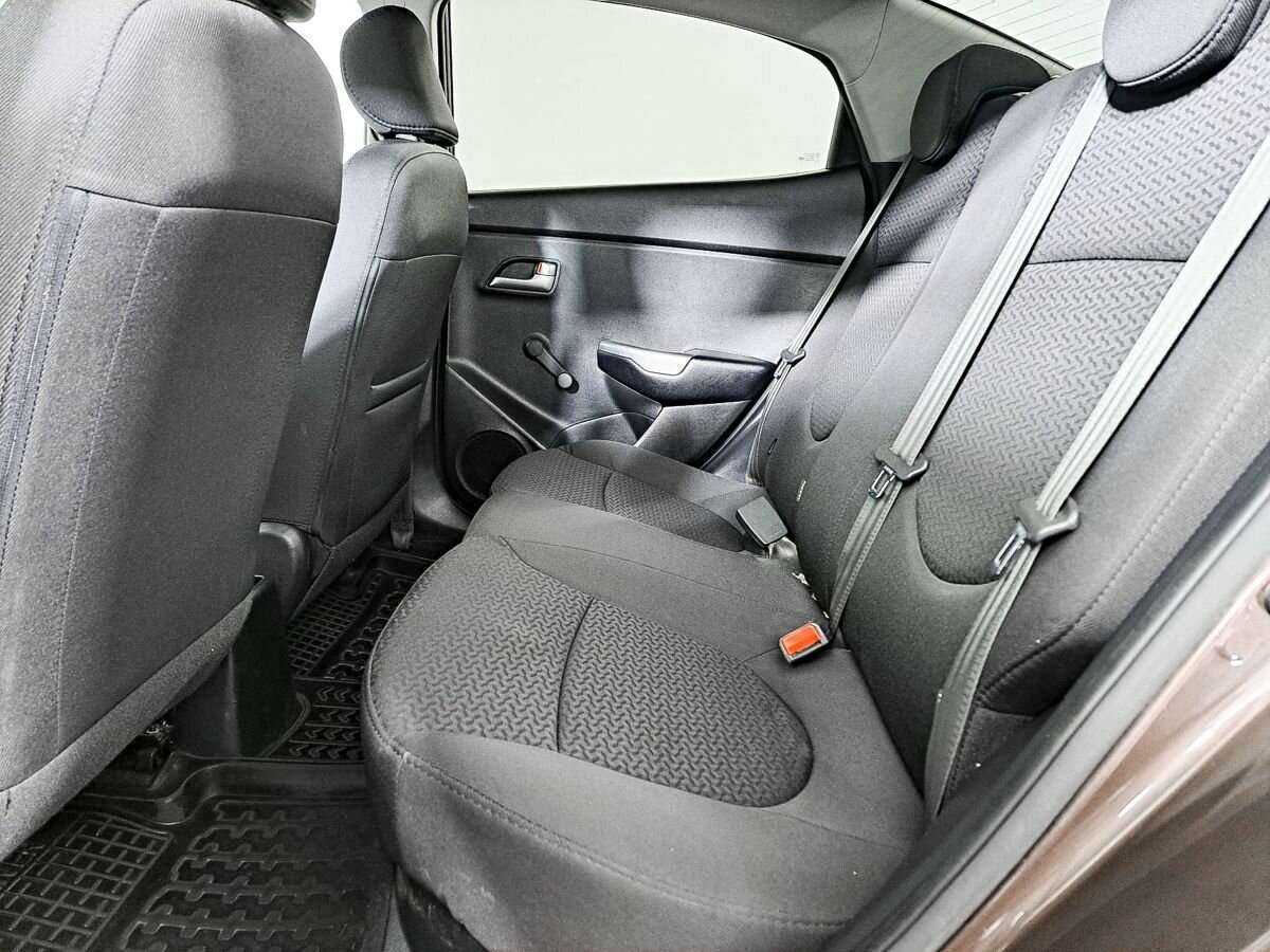 Kia Rio с пробегом — 2016 год. Фото: #7