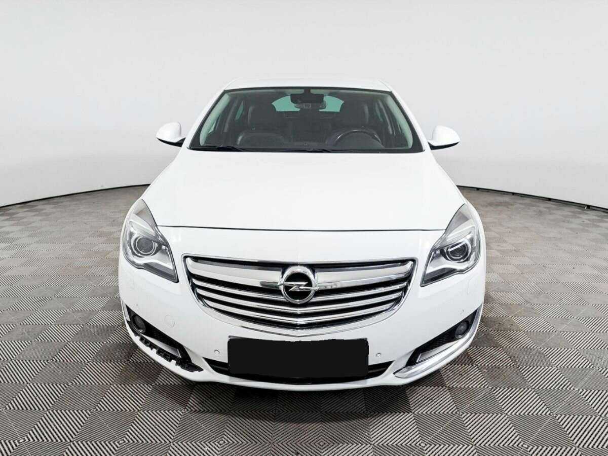 Opel Insignia с пробегом — 2014 год. Фото: #1