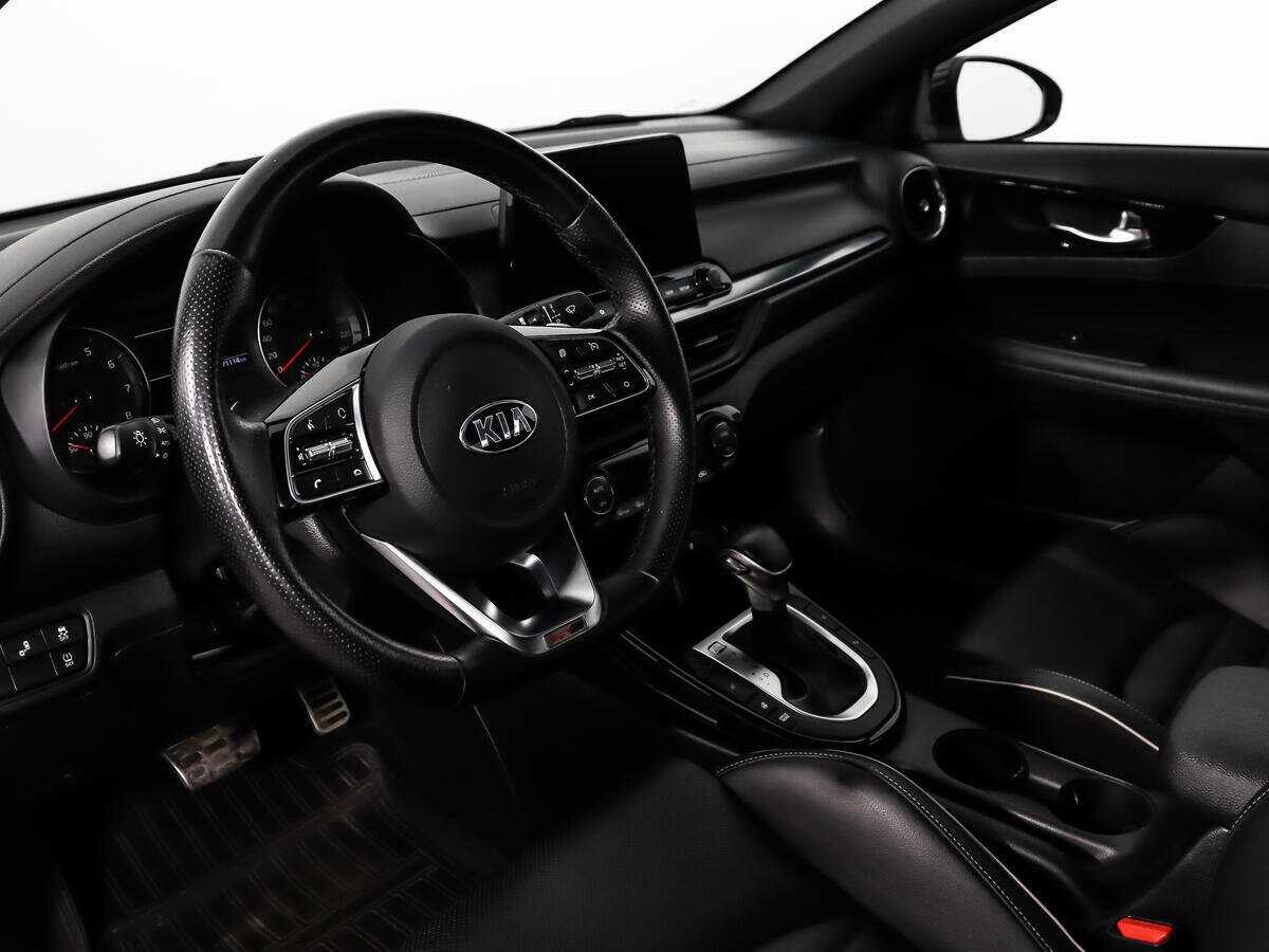 Kia Cerato с пробегом — 2020 год. Фото: #8