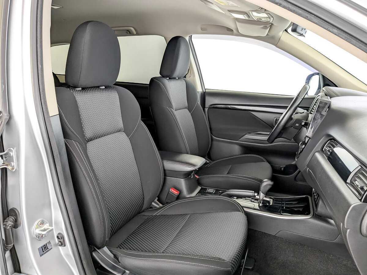 Mitsubishi Outlander с пробегом — 2019 год. Фото: #22