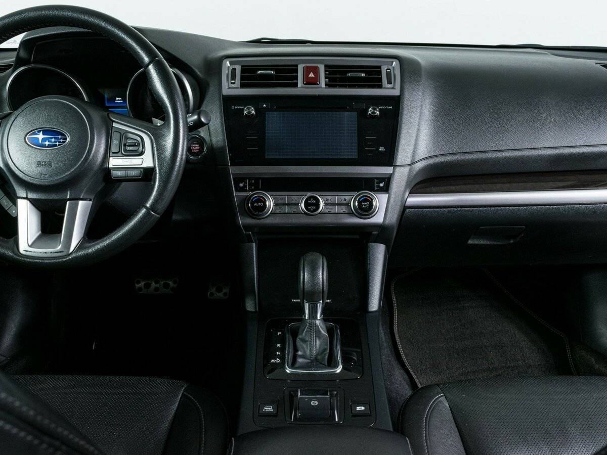 Subaru Outback с пробегом — 2015 год. Фото: #10